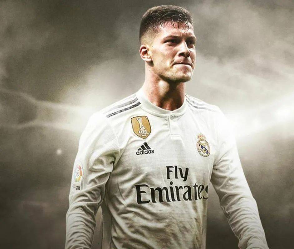 约维奇法兰克福球员发誓夺取三分斩获胜利的简单介绍